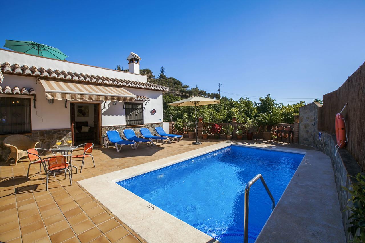 Villa Aurora Нерха Екстериор снимка